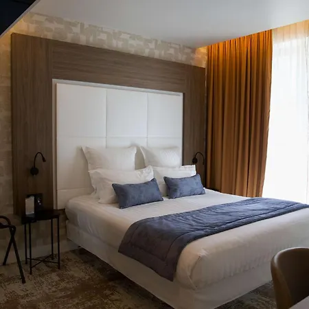 Le Grand Grenoble, Bw Premier Collection By Western 4*