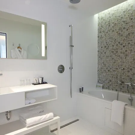 מלון Le Grand Grenoble, Bw Premier Collection By Western 4*