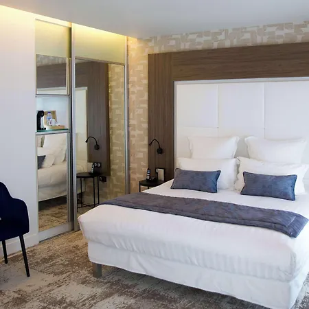 Le Grand Grenoble, Bw Premier Collection By Western Hotel 4*