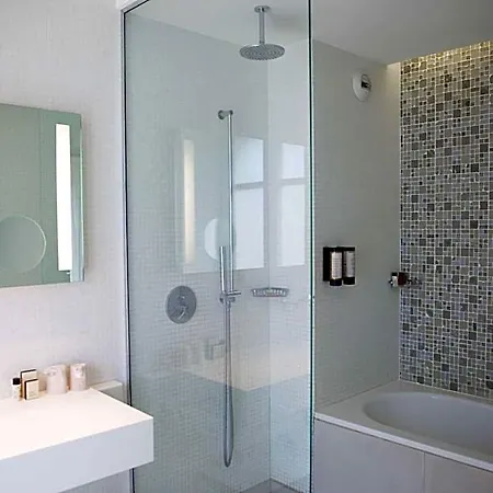 Le Grand Grenoble, Bw Premier Collection By Western 4*