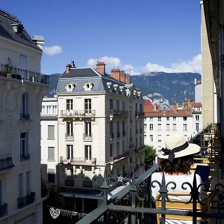 Le Grand Grenoble, Bw Premier Collection By Western 4*
