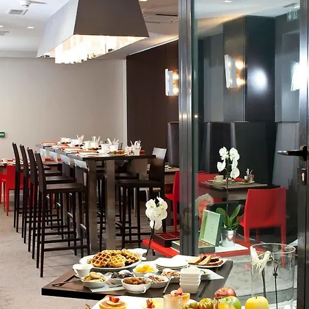 Le Grand Grenoble, Bw Premier Collection By Western Готель 4*
