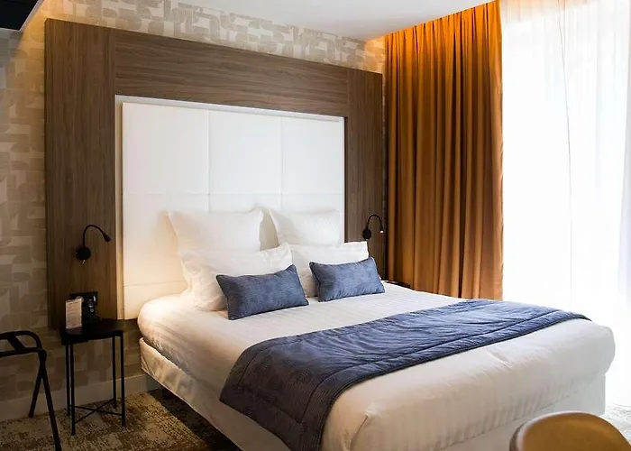 Le Grand Grenoble, Bw Premier Collection By Western Hotel 4*