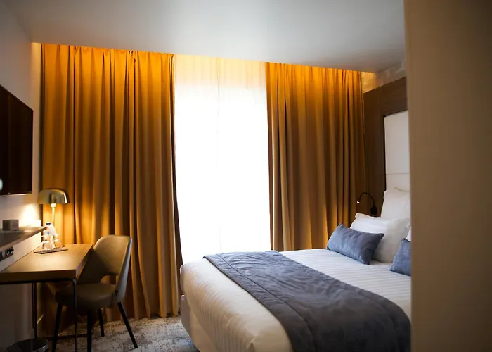 Le Grand Grenoble, Bw Premier Collection By Western Hotel