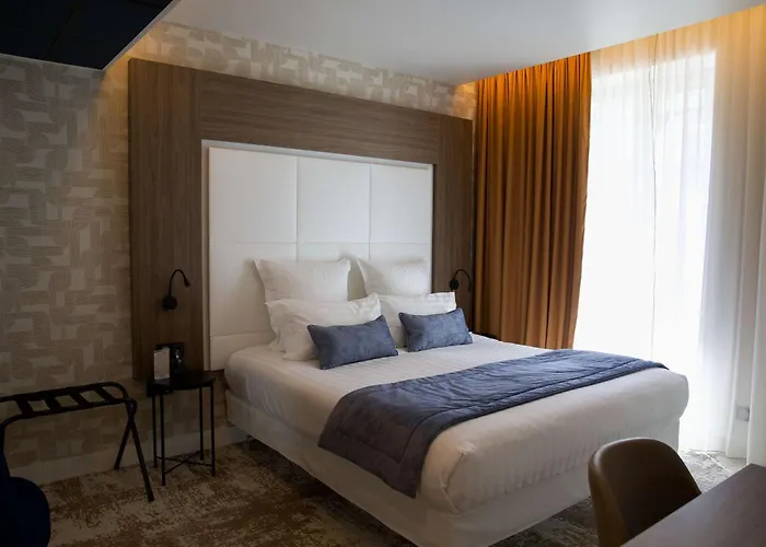 Le Grand Grenoble, Bw Premier Collection By Western 4*