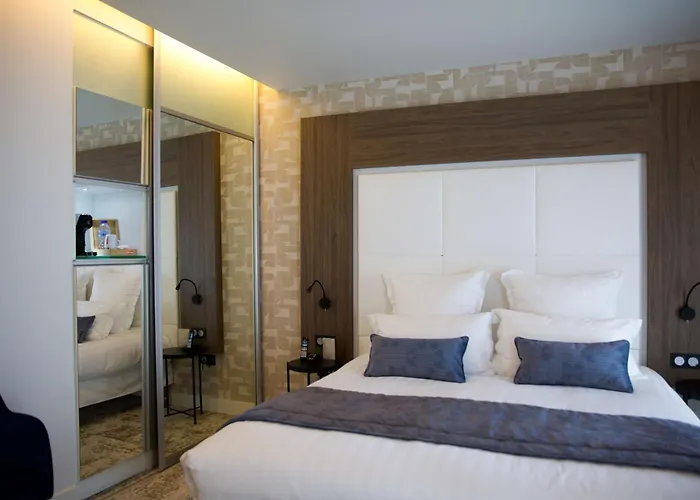 Le Grand Grenoble, Bw Premier Collection By Western 4* Grenoble