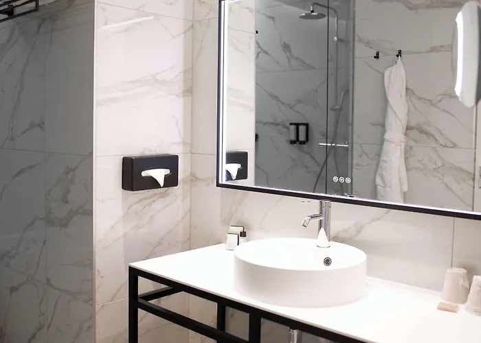 Le Grand Grenoble, Bw Premier Collection By Western Hotel