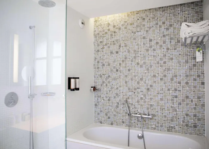 Le Grand Grenoble, Bw Premier Collection By Western 4* Grenoble