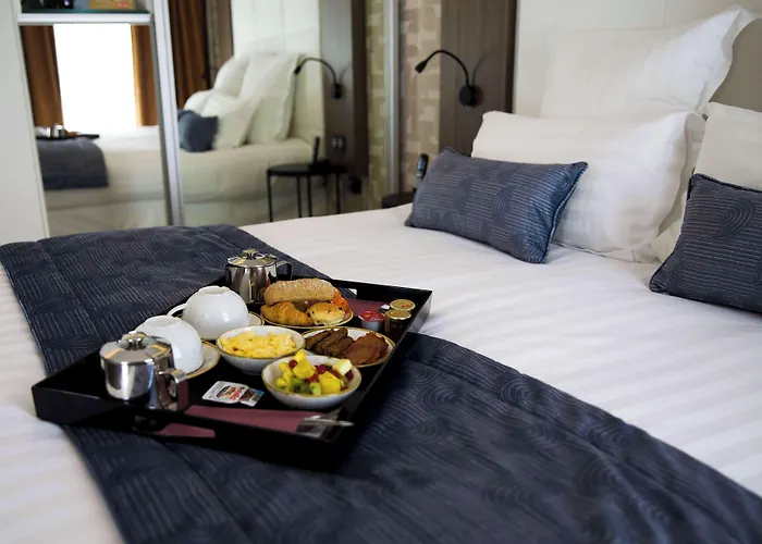 Le Grand Grenoble, Bw Premier Collection By Western 4*