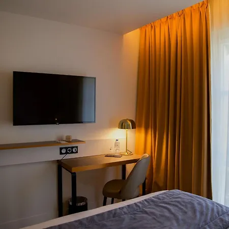 Le Grand Grenoble, Bw Premier Collection By Western Grenoble